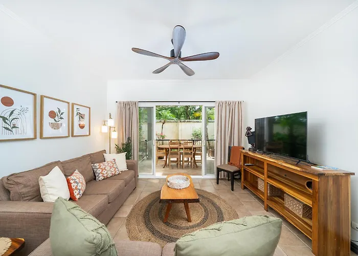Сasa de vacaciones Surfside Tower - Ground Floor With Pool, Walk To