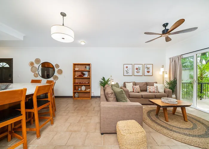 Сasa de vacaciones Surfside Tower - Ground Floor With Pool, Walk To Potrero (Guanacaste)