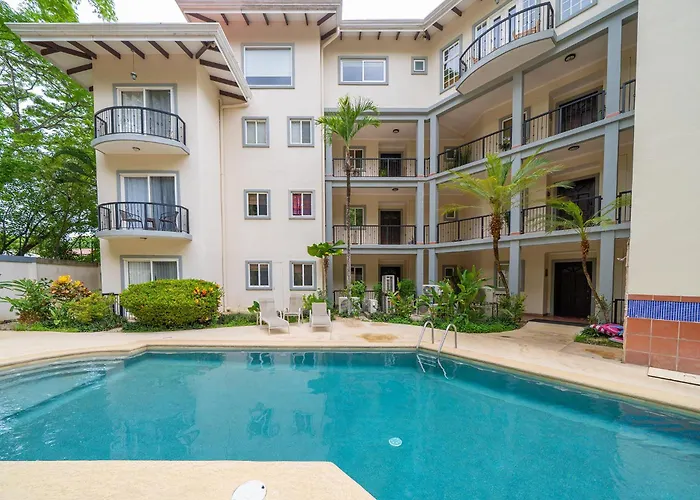 Сasa de vacaciones Surfside Tower - Ground Floor With Pool, Walk To Potrero (Guanacaste)