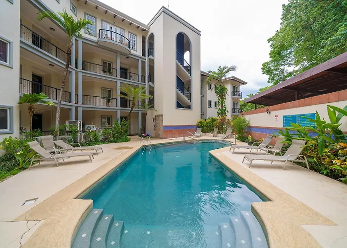 Surfside Tower - Ground Floor With Pool, Walk To Сasa de vacaciones